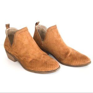 R2 Report Noelle Faux Suede Ankle Booties